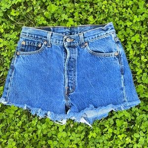 Levi denim 501 cutoff shorts!